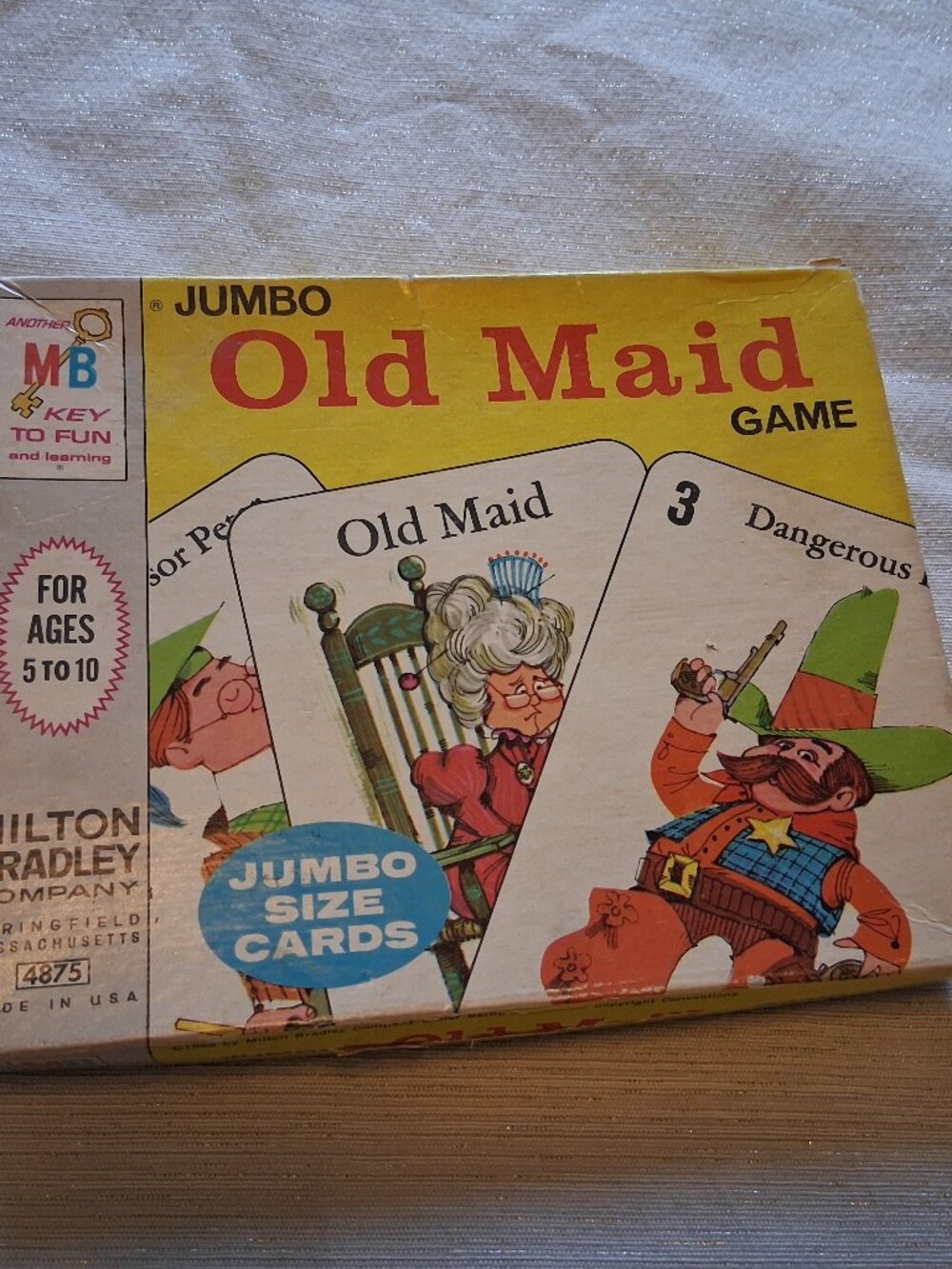 Jumbo Old Maid Card Game Milton Bradley Vintage MCM 1968 Complete W/Box.
